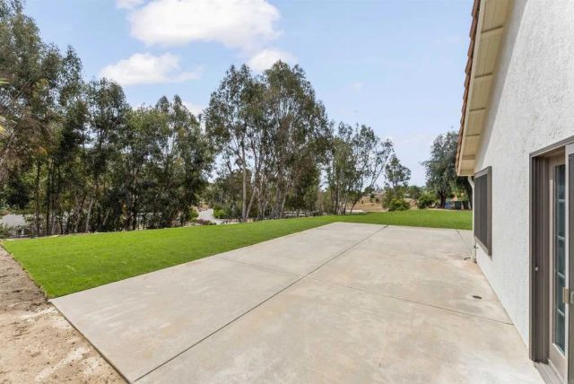 25945 Forest Drive, Escondido, CA 92026