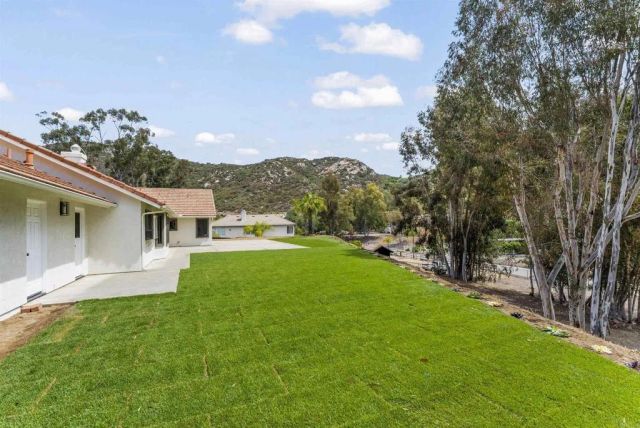 25945 Forest Drive, Escondido, CA 92026