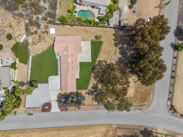 25945 Forest Drive, Escondido, CA 92026