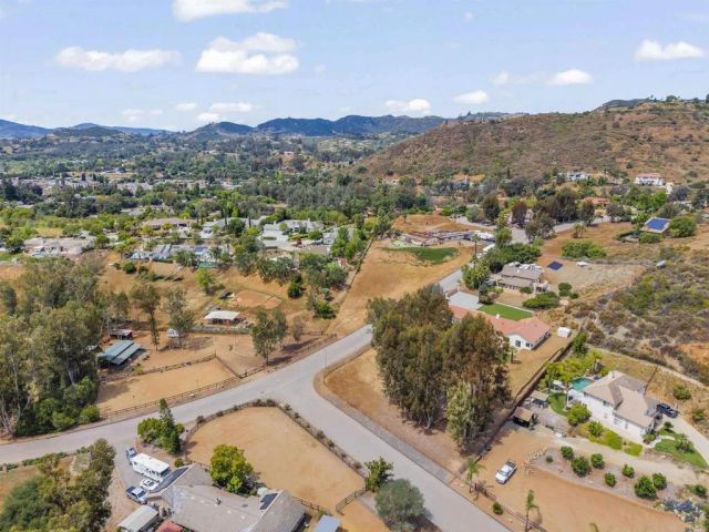 25945 Forest Drive, Escondido, CA 92026