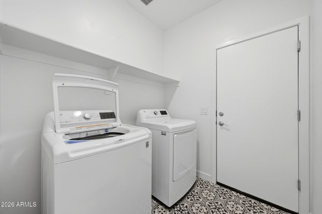 17072 W ALICE Avenue, Waddell, AZ 85355