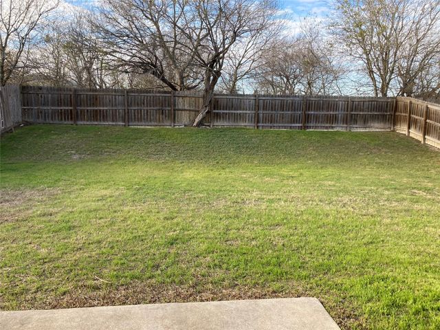 284 Loon Lake DR, Kyle, TX 78640