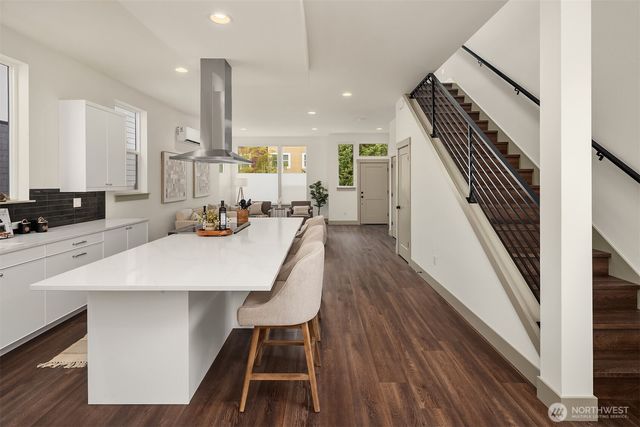 4106 30th Avenue S, Seattle, WA 98108