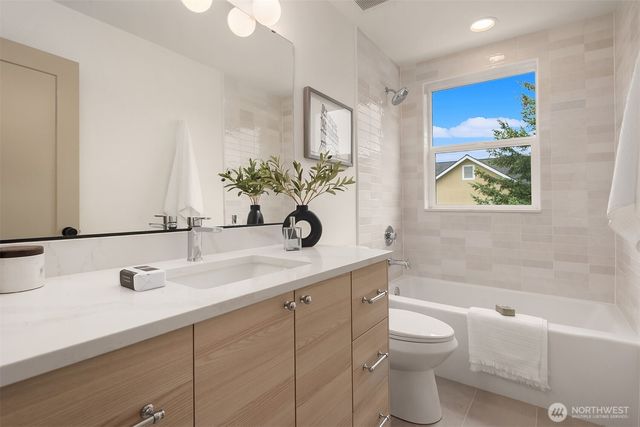 4106 30th Avenue S, Seattle, WA 98108