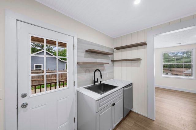 60 Lutie St, Nashville, TN 37210