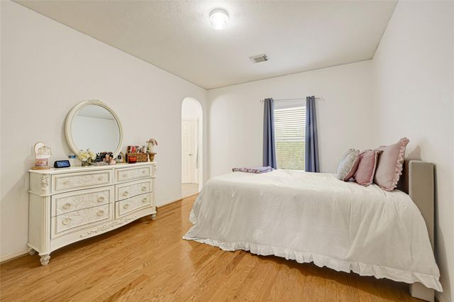 15103 Oldtown Bridge Court, Sugar Land, TX 77498