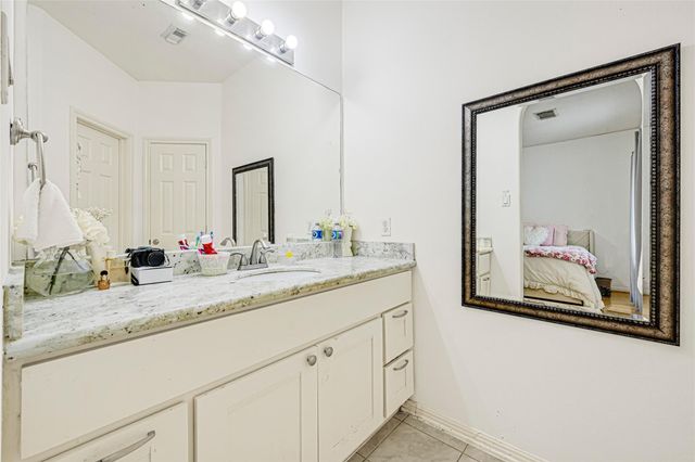 15103 Oldtown Bridge Court, Sugar Land, TX 77498