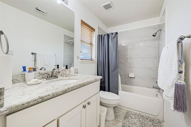 15103 Oldtown Bridge Court, Sugar Land, TX 77498