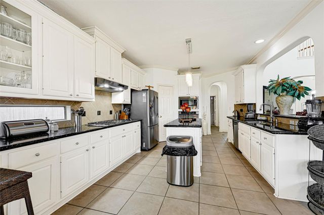 15103 Oldtown Bridge Court, Sugar Land, TX 77498