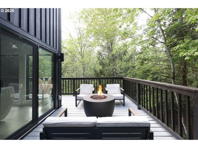 14863 TWIN FIR Ct, Lake Oswego, OR 97035