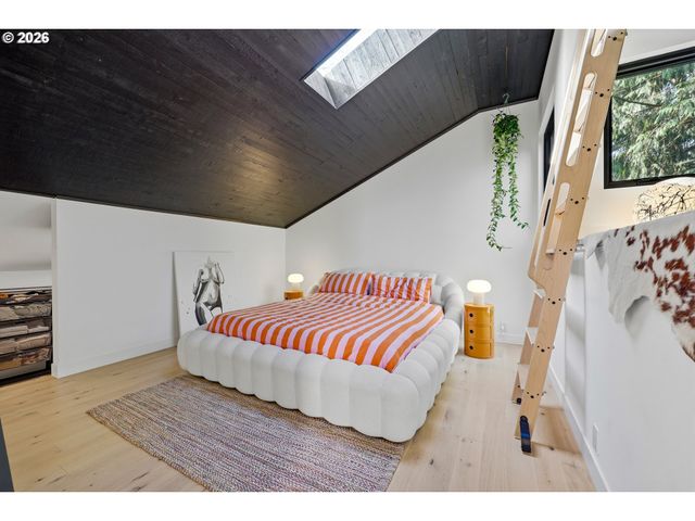 14863 TWIN FIR Ct, Lake Oswego, OR 97035