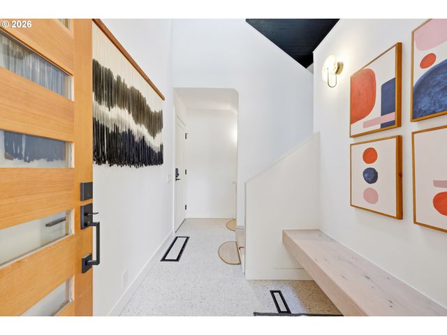 14863 TWIN FIR Ct, Lake Oswego, OR 97035