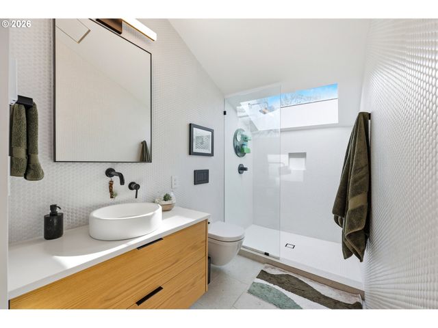 14863 TWIN FIR Ct, Lake Oswego, OR 97035