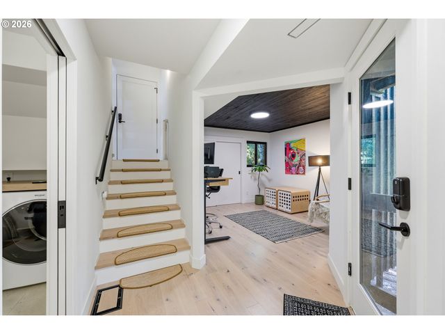 14863 TWIN FIR Ct, Lake Oswego, OR 97035