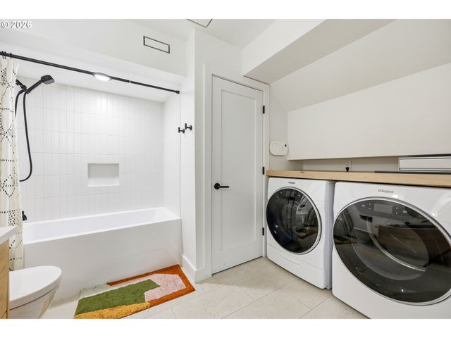 14863 TWIN FIR Ct, Lake Oswego, OR 97035