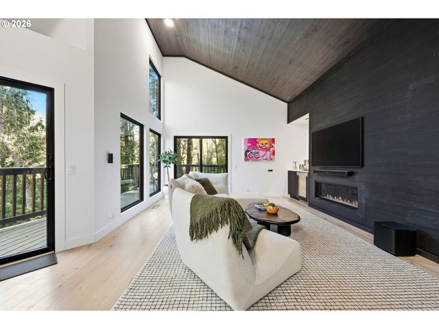 14863 TWIN FIR Ct, Lake Oswego, OR 97035