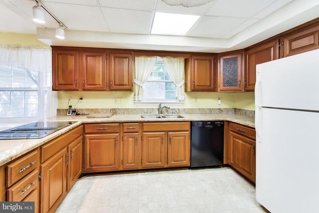 9220 CROOM ACRES TER, Upper Marlboro, MD 20772