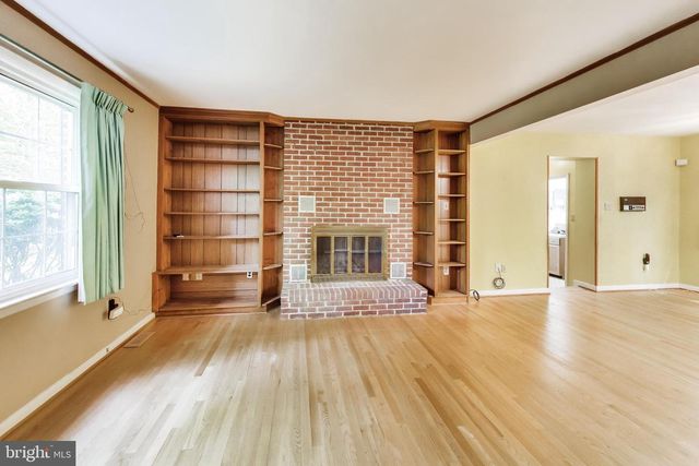 9220 CROOM ACRES TER, Upper Marlboro, MD 20772