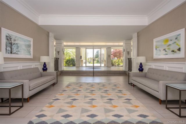 1 Stoneleigh 5J, Bronxville, NY 10708