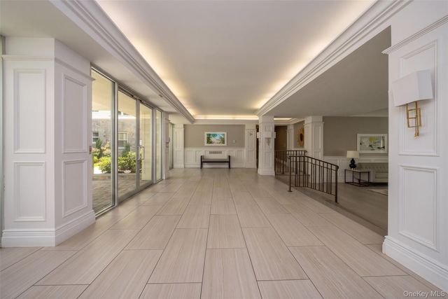 1 Stoneleigh 5J, Bronxville, NY 10708