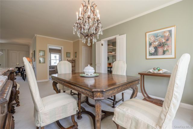 1 Stoneleigh 5J, Bronxville, NY 10708