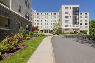 1 Stoneleigh 5J, Bronxville, NY 10708