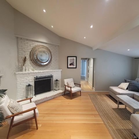 2531 Warm Springs Rd, Glen Ellen, CA 95442