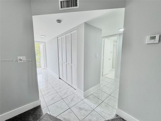 1075 Riverside Drive 302, Coral Springs, FL 33071