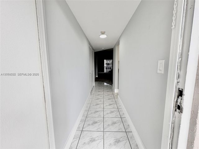 1075 Riverside Drive 302, Coral Springs, FL 33071