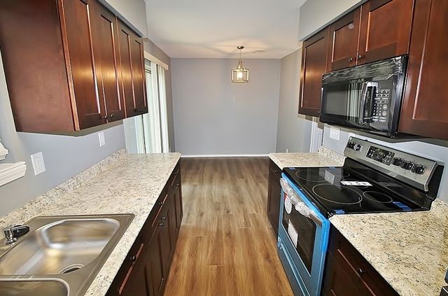 921 Cedar Terrace, Cedar Hill, TX 75104