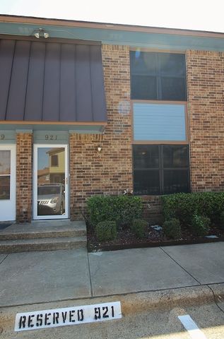 921 Cedar Terrace, Cedar Hill, TX 75104