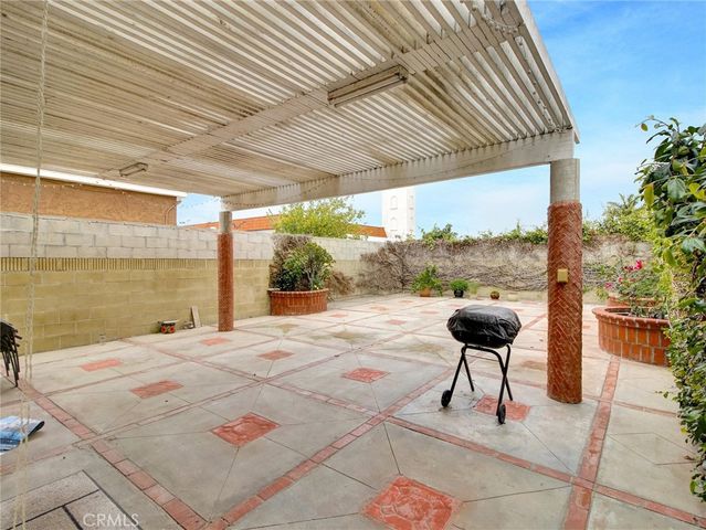 619 E Realty Street, Carson, CA 90745