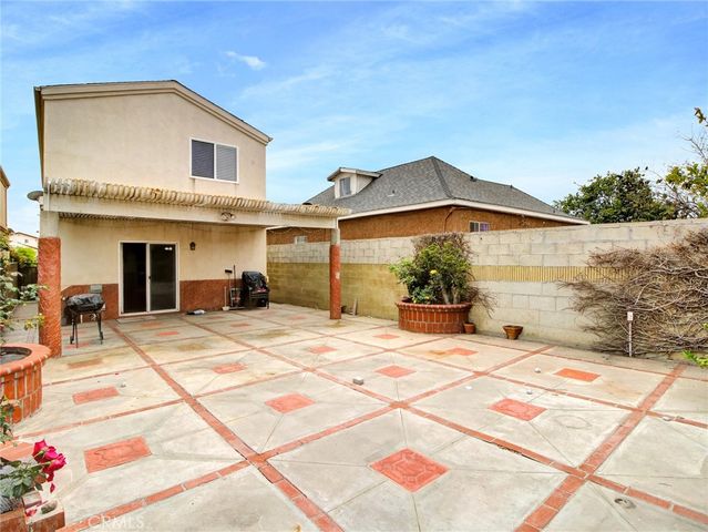 619 E Realty Street, Carson, CA 90745