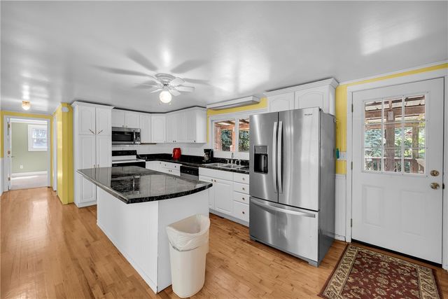 289 Crestwood Drive, Salem, SC 29676