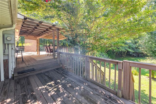 289 Crestwood Drive, Salem, SC 29676