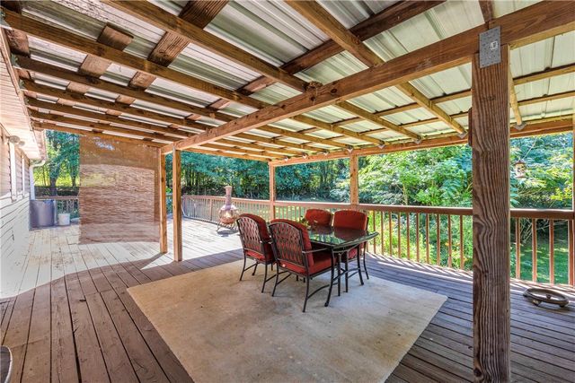 289 Crestwood Drive, Salem, SC 29676