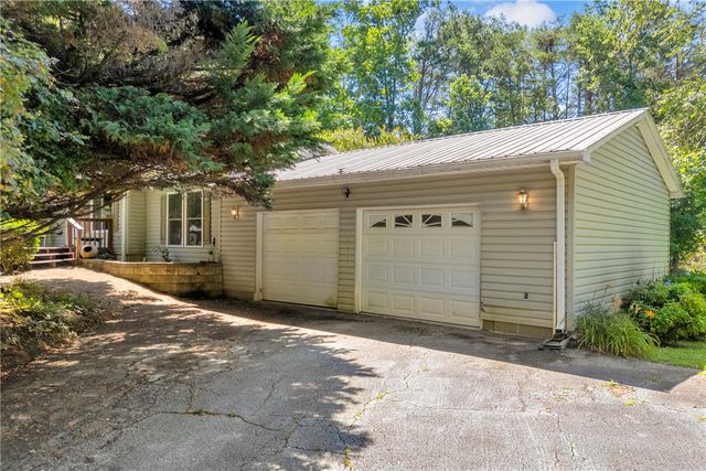 289 Crestwood Drive, Salem, SC 29676