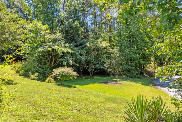 289 Crestwood Drive, Salem, SC 29676