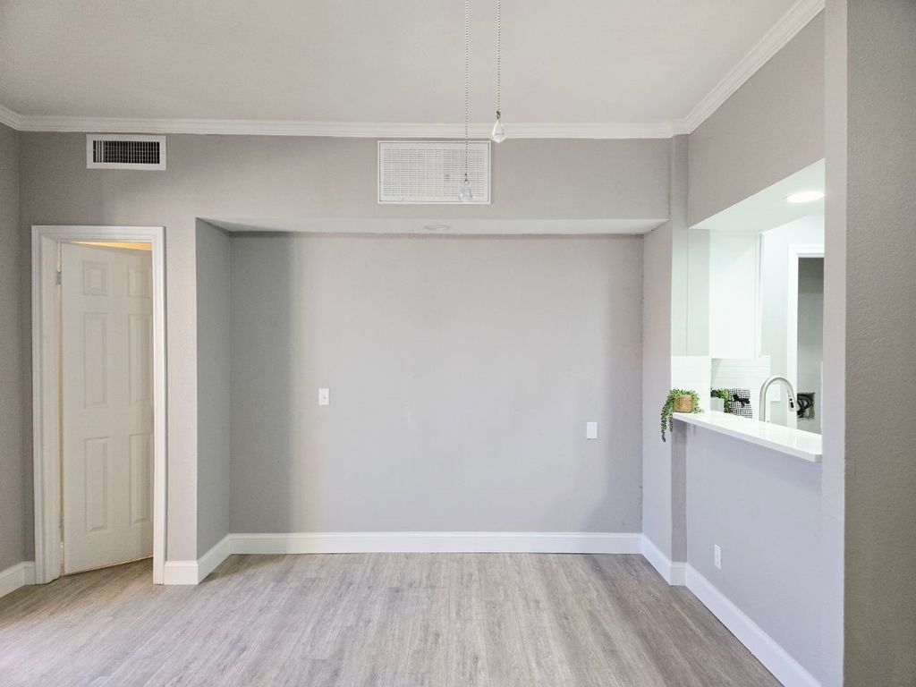 5325 Bent Tree Forest Drive 1129, Dallas, TX 75248