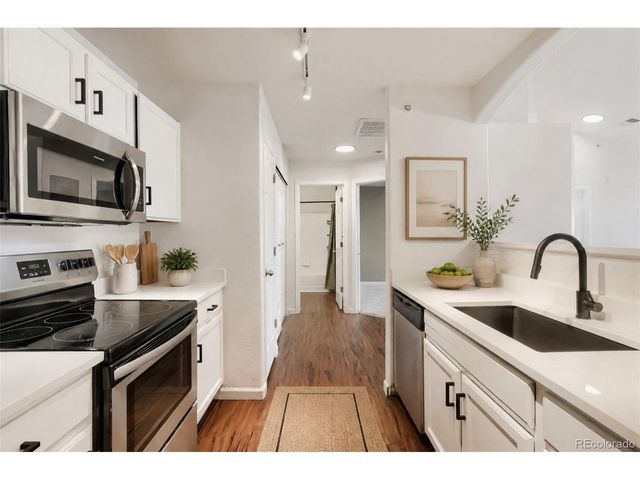 5255 Memphis St 12-1222, Denver, CO 80239