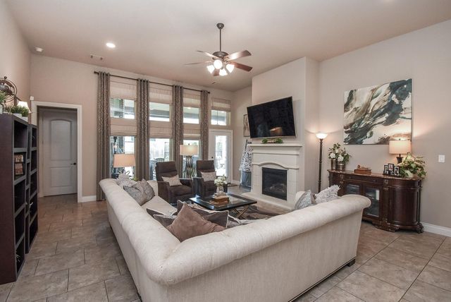 2318 Umber Oaks Lane, Brookshire, TX 77423