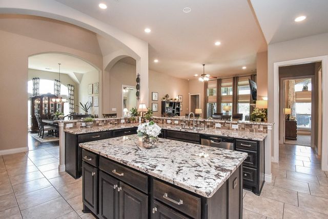 2318 Umber Oaks Lane, Brookshire, TX 77423