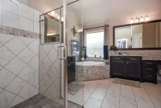 2318 Umber Oaks Lane, Brookshire, TX 77423