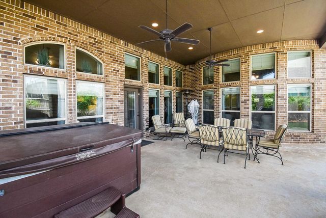 2318 Umber Oaks Lane, Brookshire, TX 77423