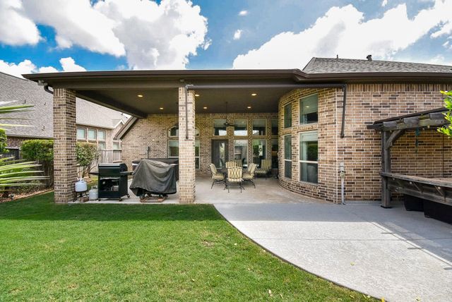 2318 Umber Oaks Lane, Brookshire, TX 77423