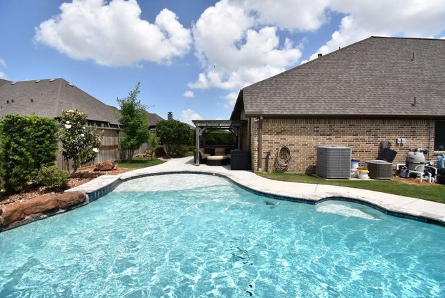 2318 Umber Oaks Lane, Brookshire, TX 77423