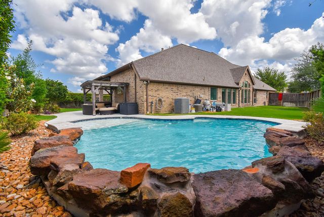 2318 Umber Oaks Lane, Brookshire, TX 77423