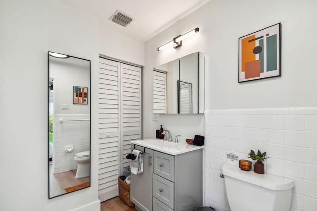 702 NE 10th Avenue, Boynton Beach, FL 33435