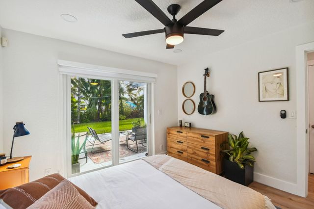 702 NE 10th Avenue, Boynton Beach, FL 33435