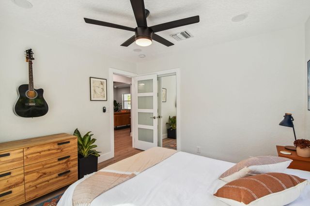 702 NE 10th Avenue, Boynton Beach, FL 33435